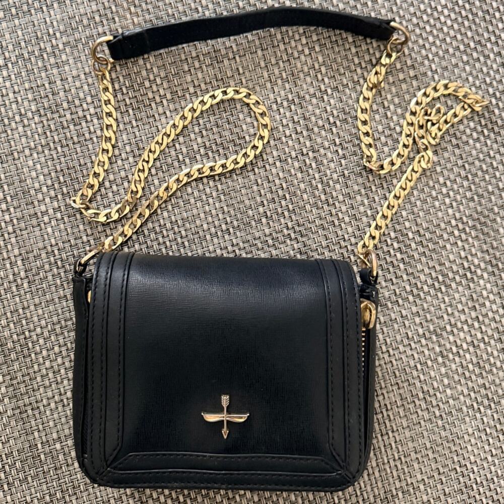 POUR LA VICTOIRE ALSACE 100% Leather Zip Side Chain Strap Crossbody Bag Purse BL
